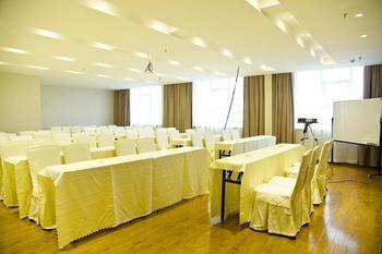 Miaozu Buyi Hotel Fenghuang Buitenkant foto